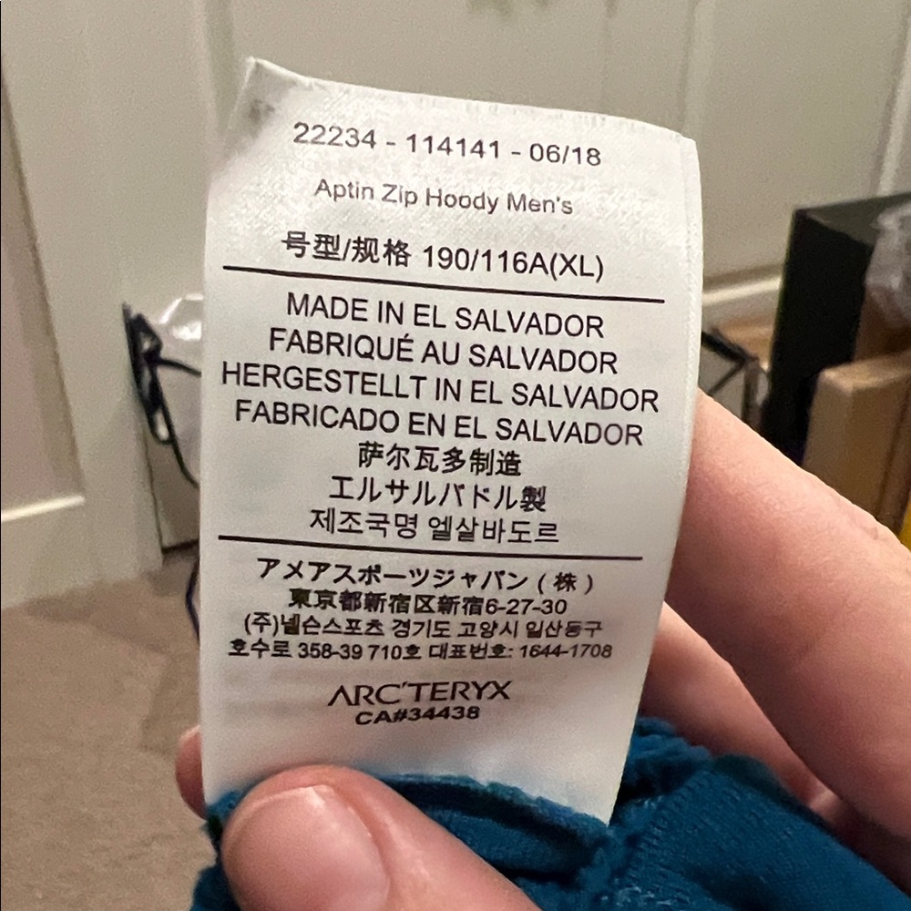 Arc'teryx Aptin Zip Hoody
Size XL
Worn a few times - Picture 2 of 4
